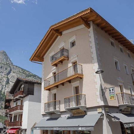 Maison Luboz - Courmayeur Buitenkant foto